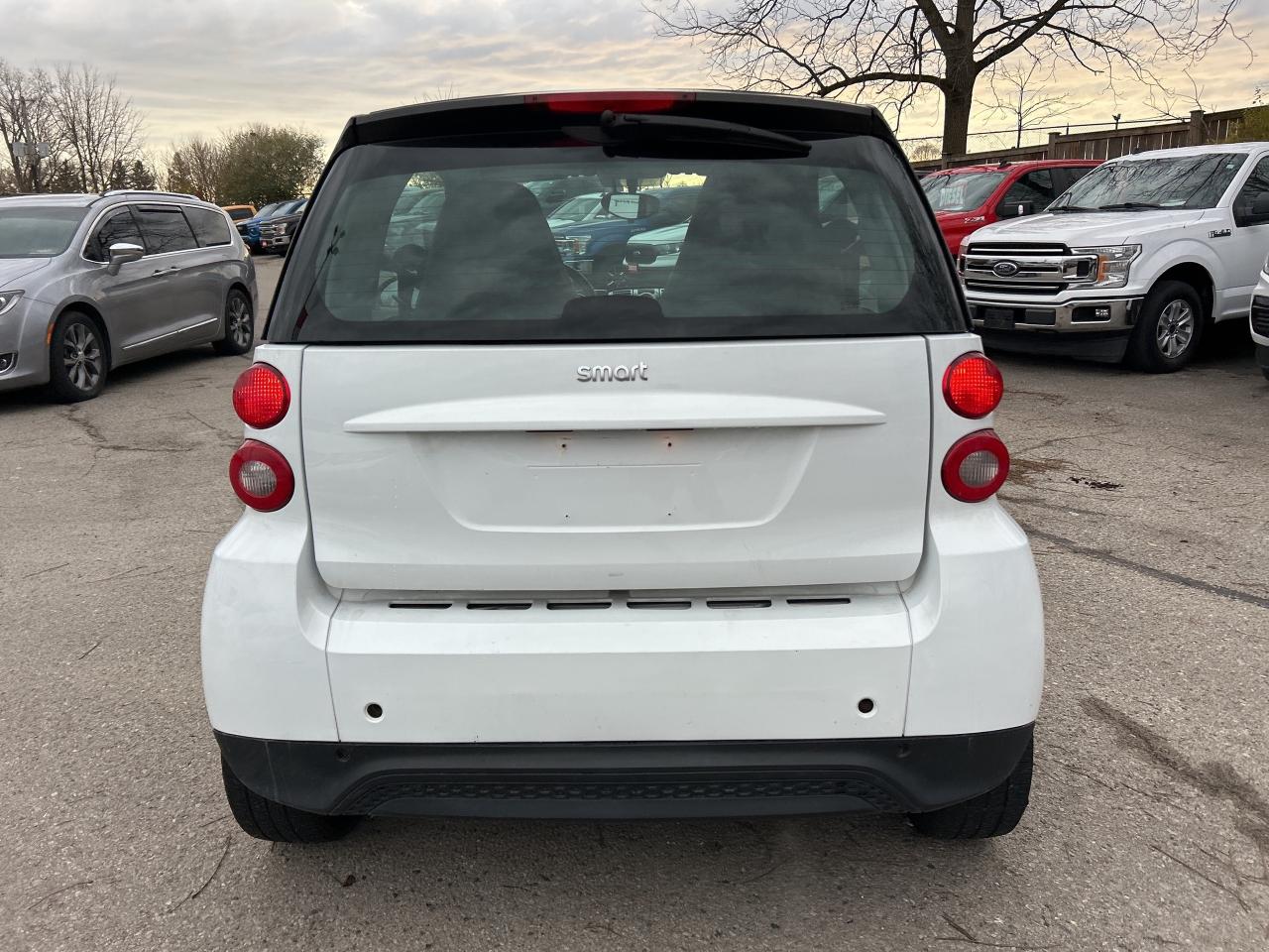2014 Smart fortwo PASSION, CLEAN CARFAX, HEATED SEATS! Photo