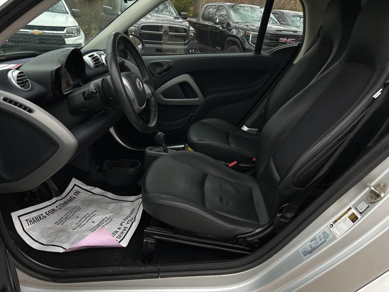 2014 Smart fortwo PASSION, CLEAN CARFAX, HEATED SEATS! Photo