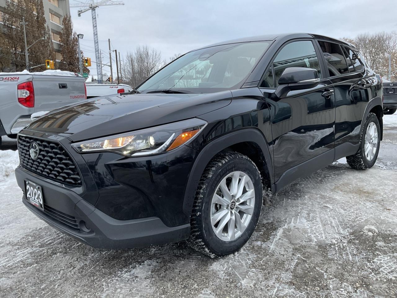 2023 Toyota Corolla Cross LE AWD - ALLOYS! CAR PLAY! BACK-UP CAM! BSM! Photo