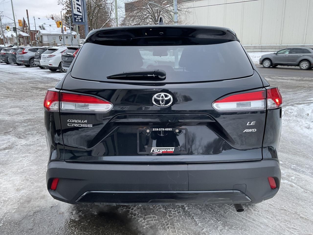 2023 Toyota Corolla Cross LE AWD - ALLOYS! CAR PLAY! BACK-UP CAM! BSM! Photo