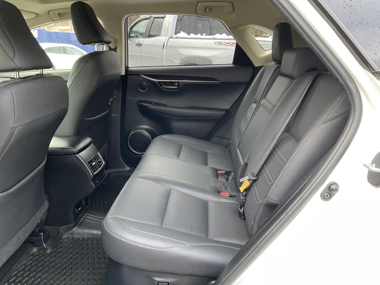 2019 Lexus NX 300h EXECUTIVE AWD - LTHR! NAV! 360 CAM! BSM! HUD! Photo