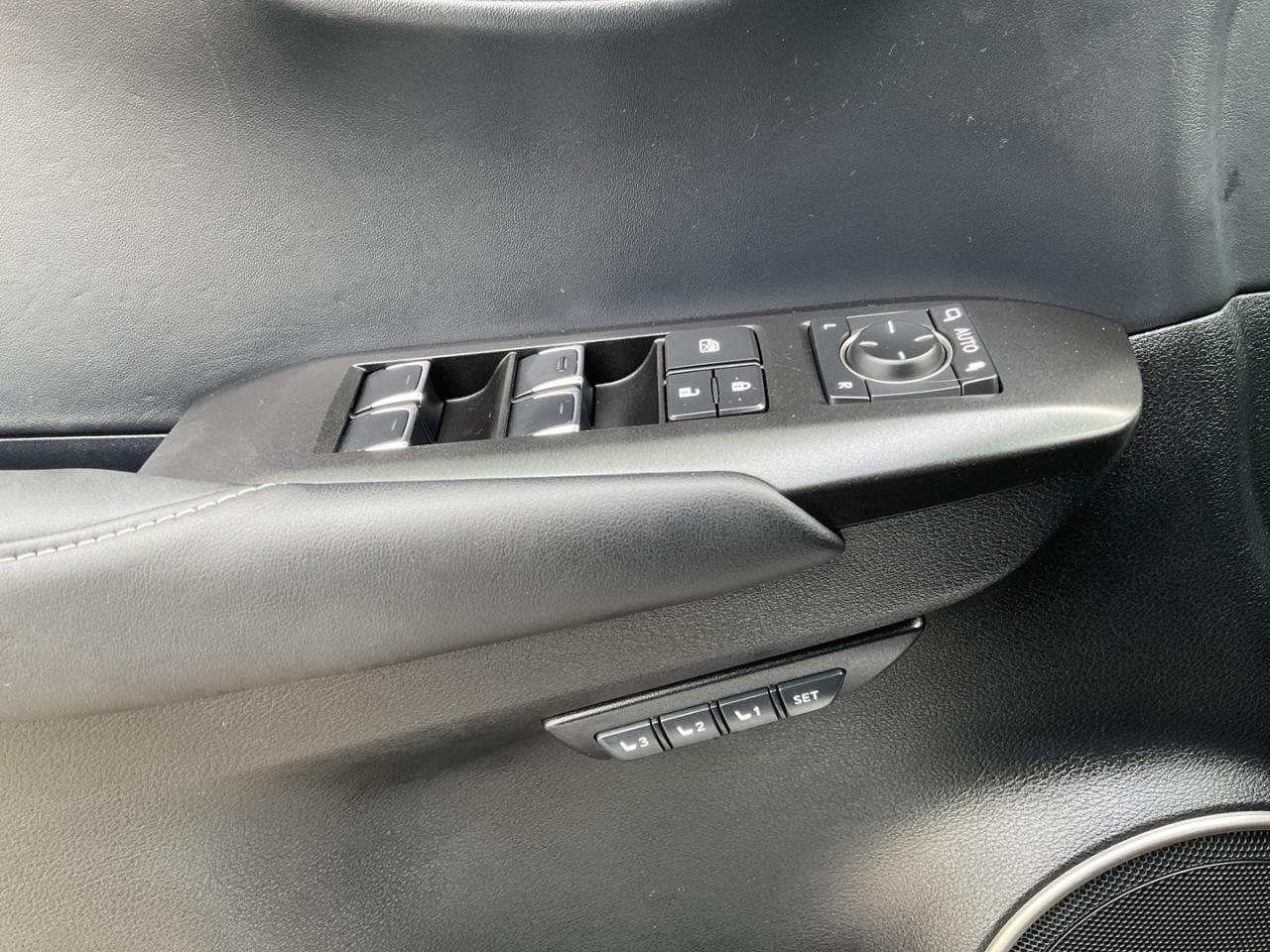 2019 Lexus NX 300h EXECUTIVE AWD - LTHR! NAV! 360 CAM! BSM! HUD! Photo