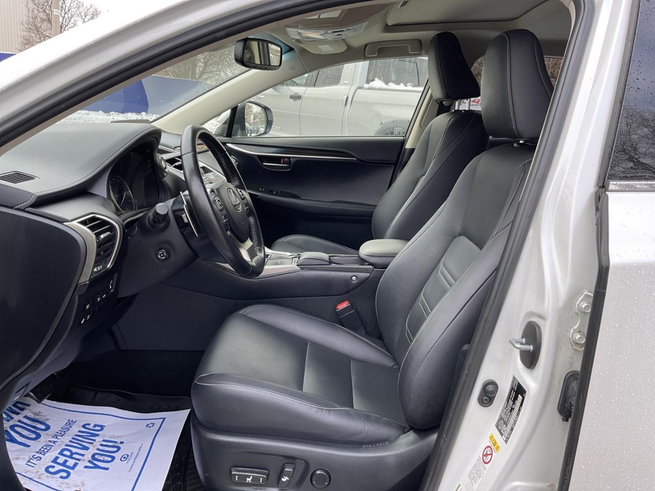 2019 Lexus NX 300h EXECUTIVE AWD - LTHR! NAV! 360 CAM! BSM! HUD! Photo