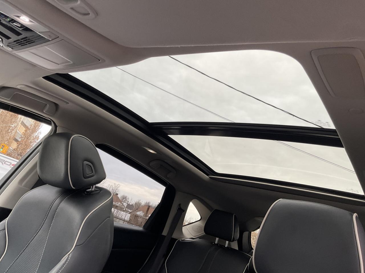 2019 Acura RDX Platinum Elite - LTHR! NAV! 360 CAM! BSM! HUD! ELS Photo