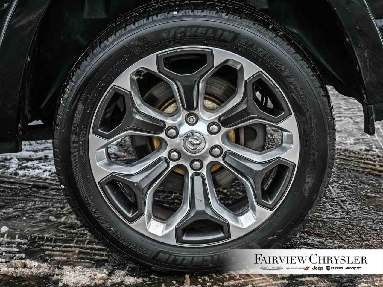 2019 RAM 1500 Limited PANO ROOF   LEATHER   NAV   22 RIM   ADAPT Photo