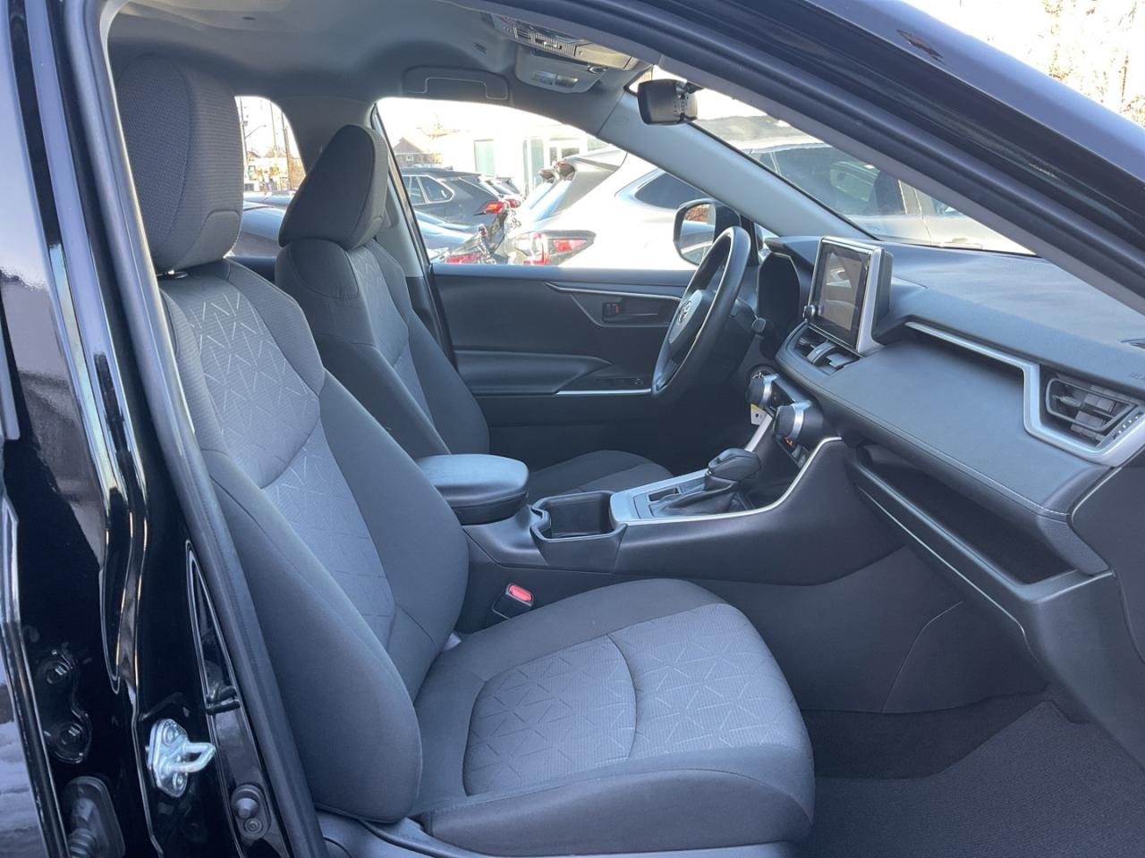 2023 Toyota RAV4 LE AWD - SAFETY SENSE! BACK-UP CAM! BSM! Photo