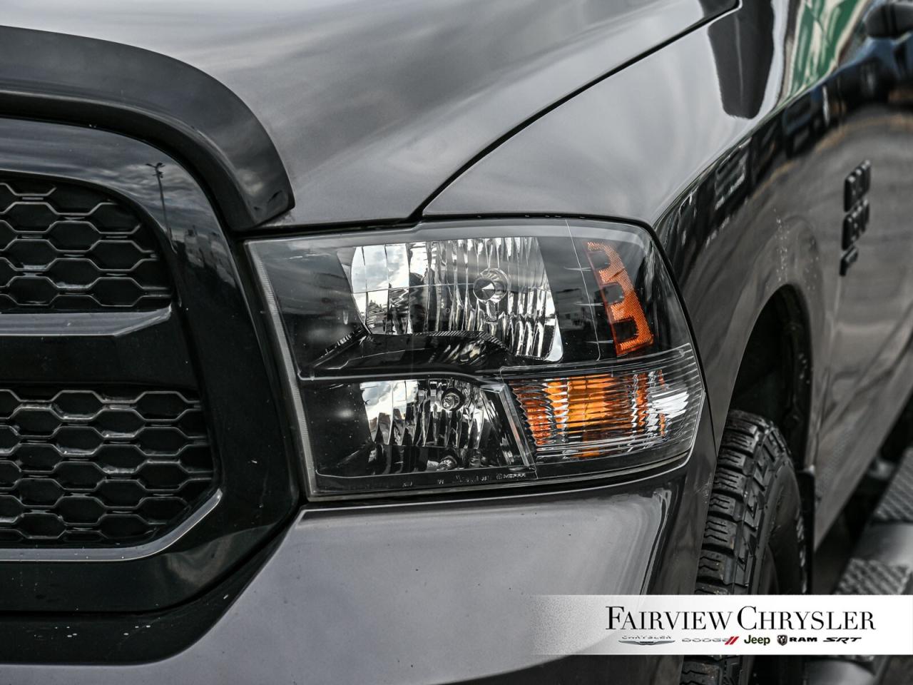 2019 RAM 1500 Classic ST QUAD   NIGHT EDITION   CARPLAY   20 RIMS   DUAL Photo