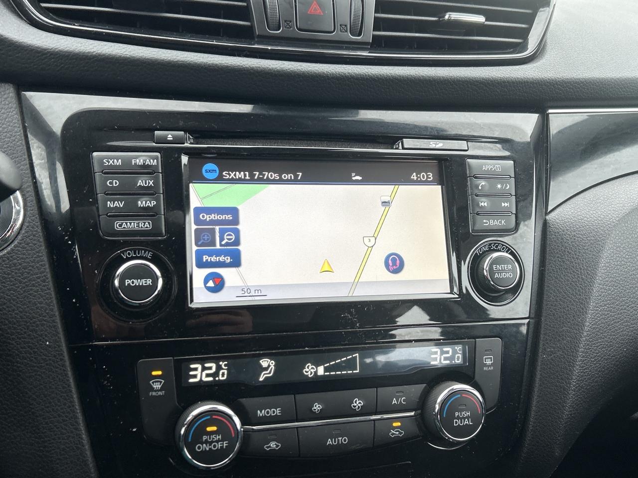 2017 Nissan Qashqai SL, REMOTE START, SUNROOF, HEATED STEERING WHEEL! Photo