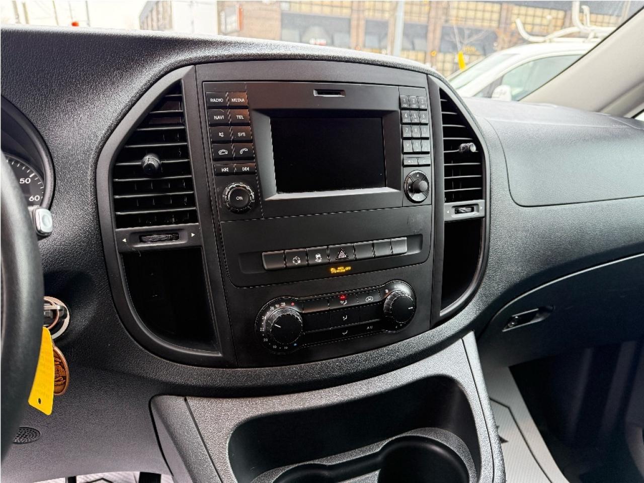 2018 Mercedes-Benz Metris Cargo Van CleanCarfax  Only 108,912km B.Cam NewBrakes Photo