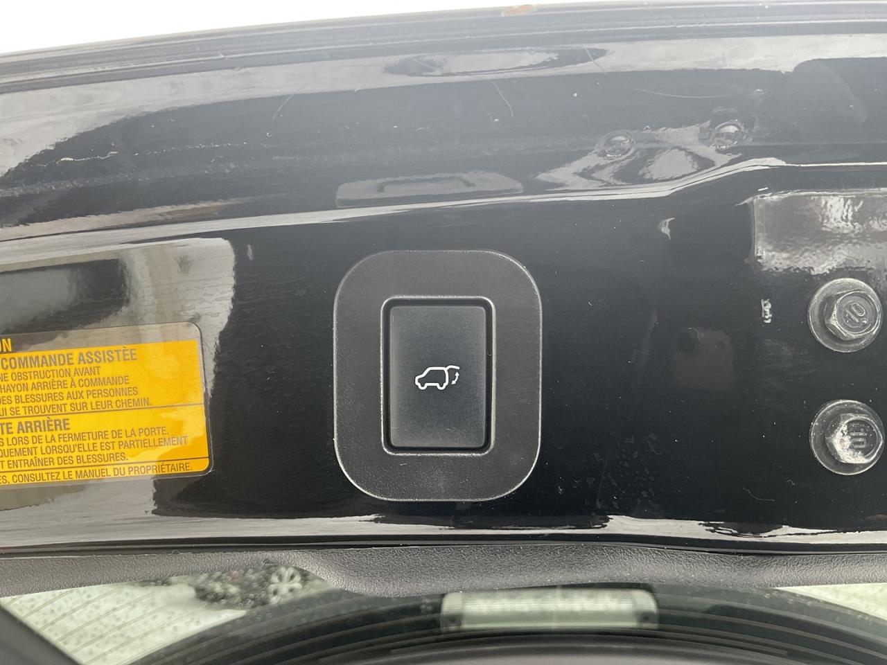 2015 Toyota Venza LIMITED AWD - LEATHER! NAV! BACK-UP CAM! DUAL ROOF Photo