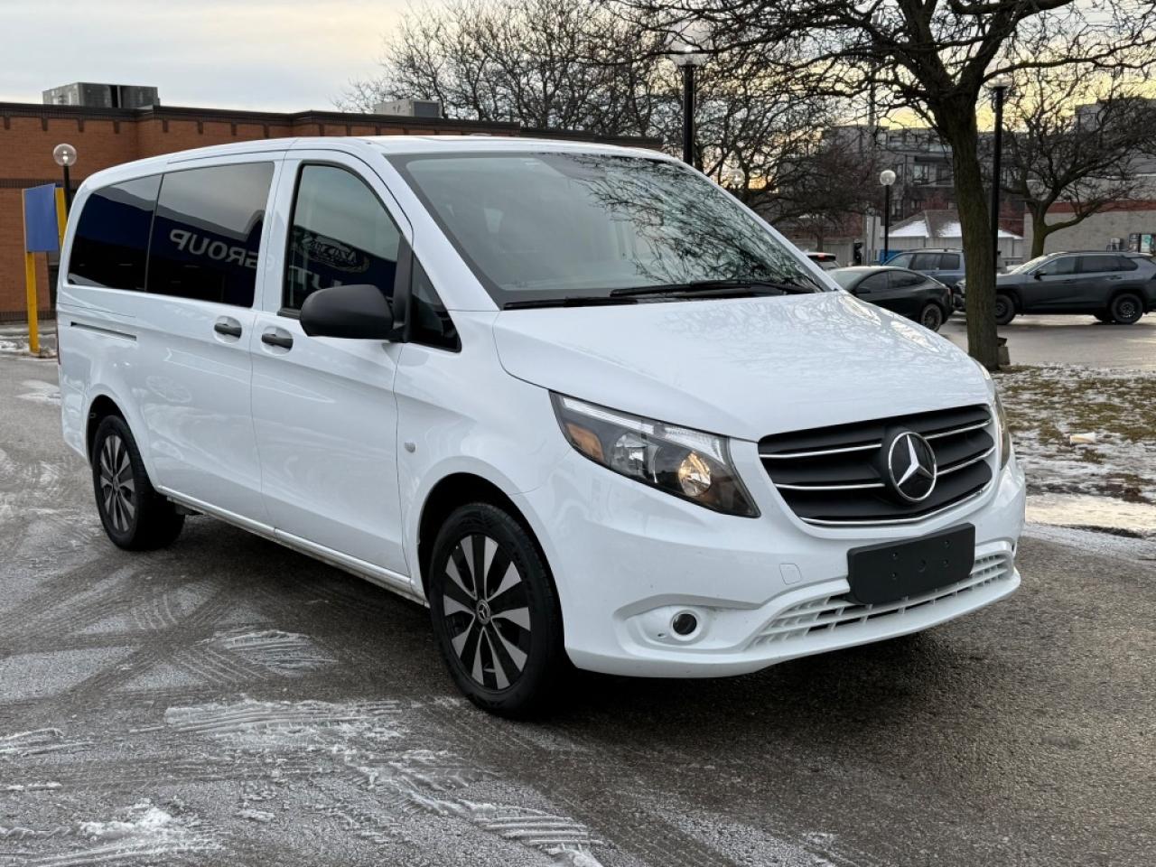 2022 Mercedes-Benz Metris Passenger Van 8 Passenger Clean Carfax Sold Certified BackUpCam Photo