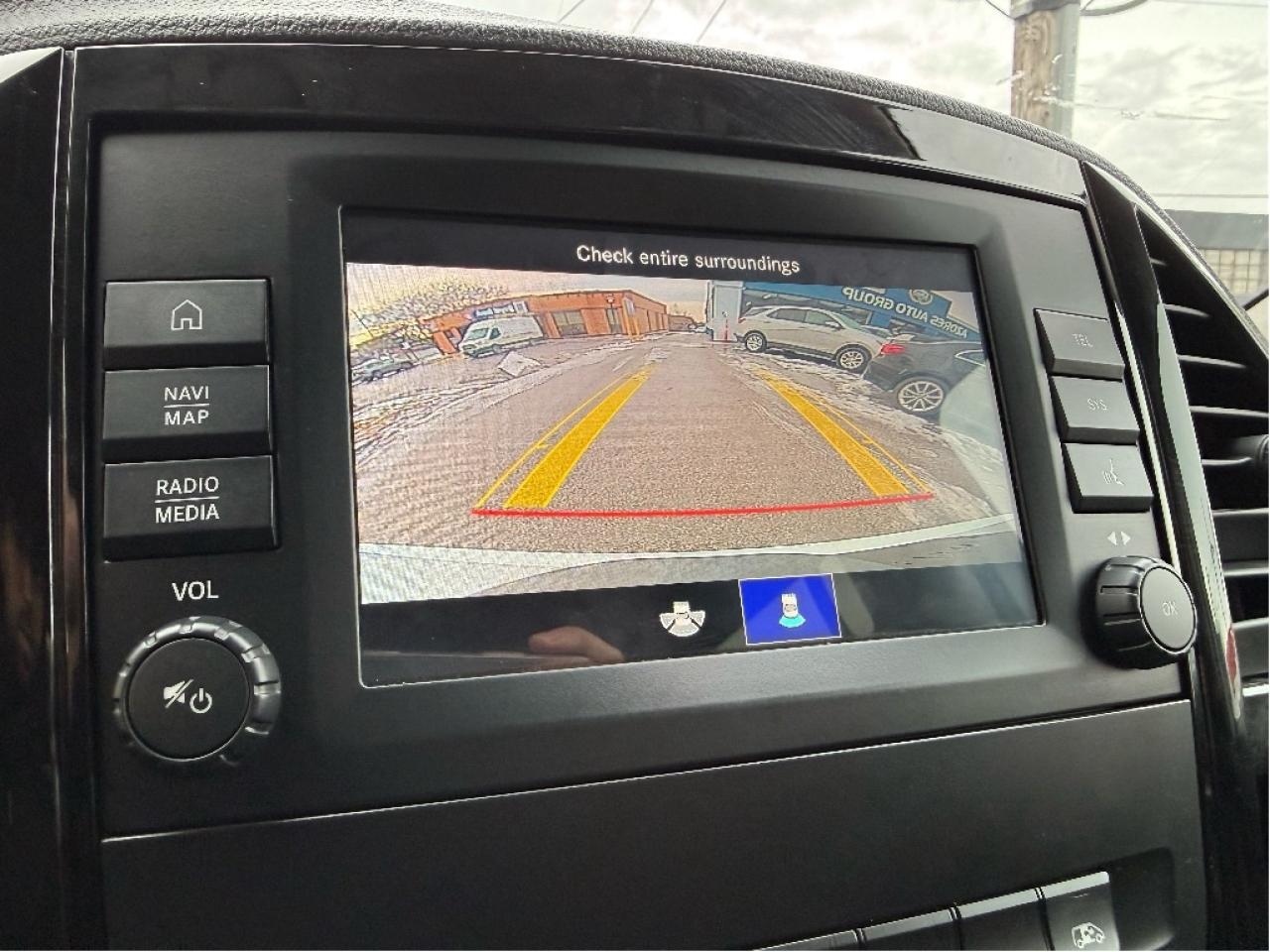 2022 Mercedes-Benz Metris Passenger Van 8 Passenger Clean Carfax Sold Certified BackUpCam Photo