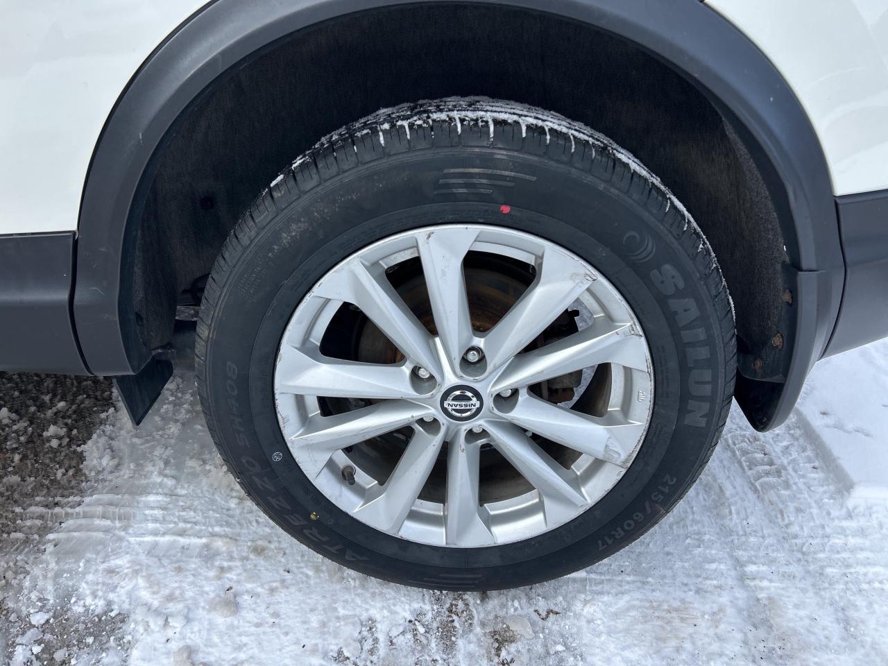 2019 Nissan Qashqai SV, FWD, BACK UP CAM, REMOTE START, SUNROOF! Photo