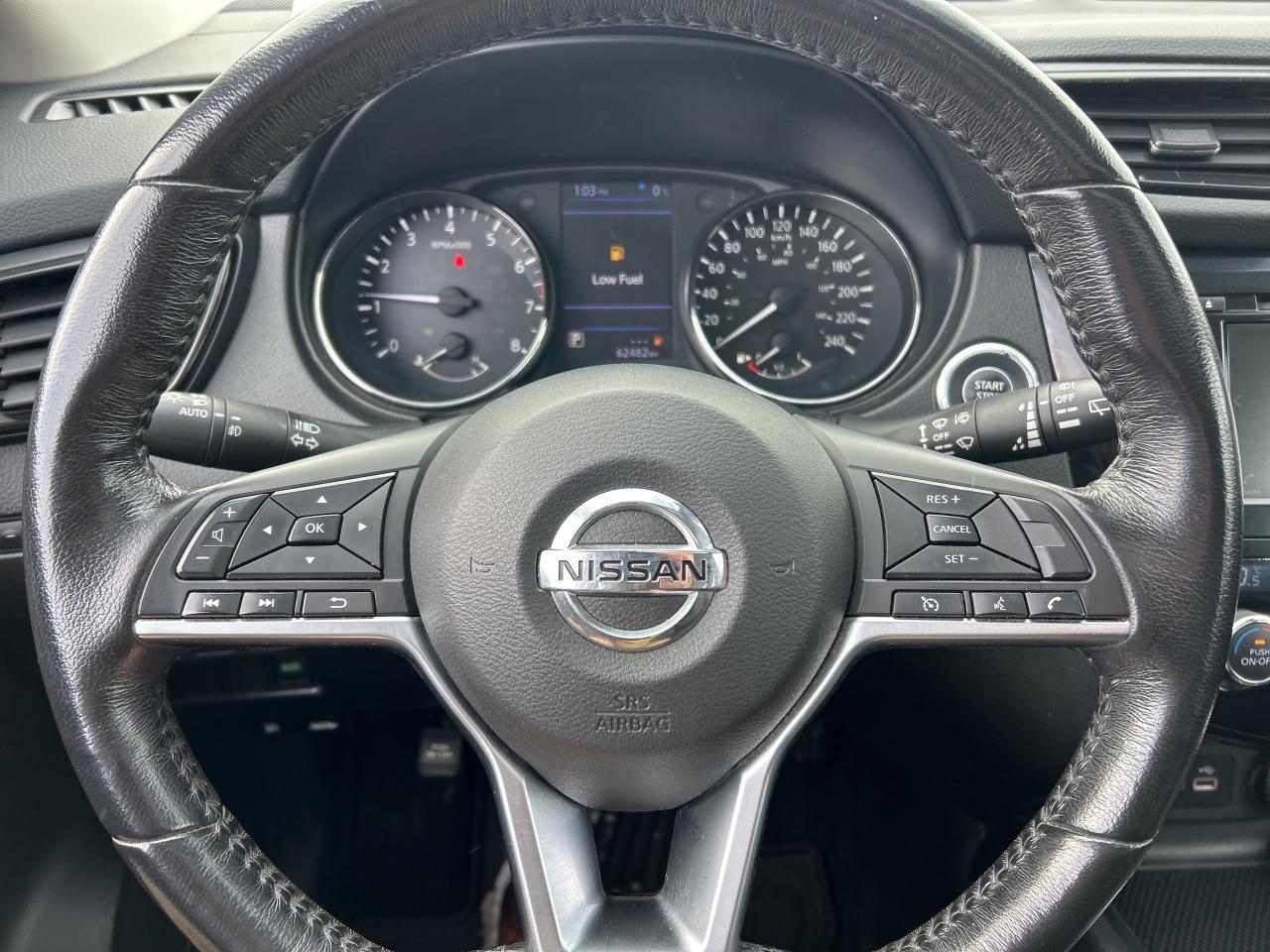 2019 Nissan Qashqai SV, FWD, BACK UP CAM, REMOTE START, SUNROOF! Photo