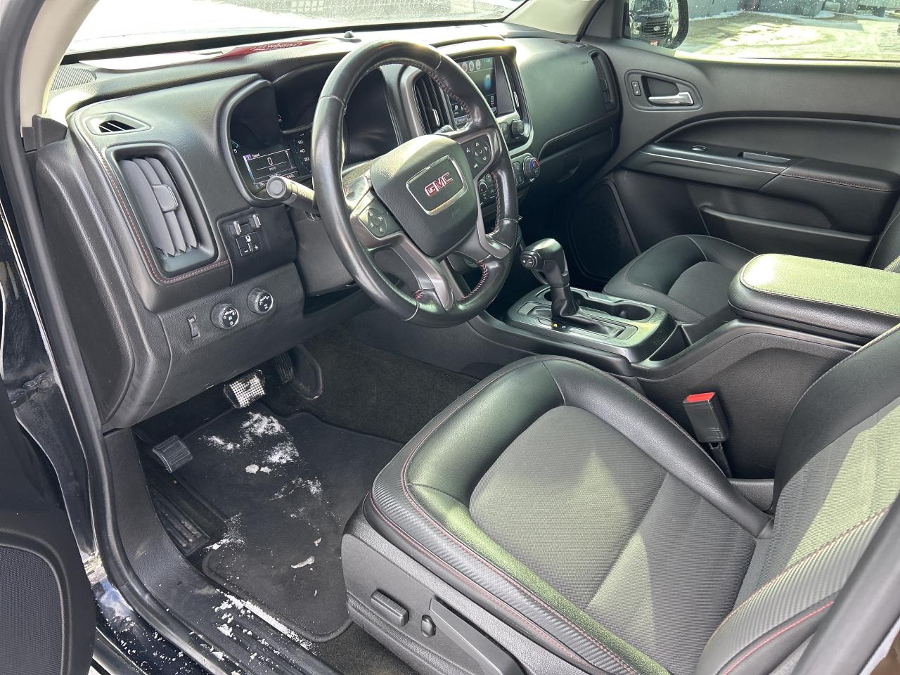 2017 GMC Canyon SLE, CLEAN CARFAX, DIESEL, REMOTE START! Photo