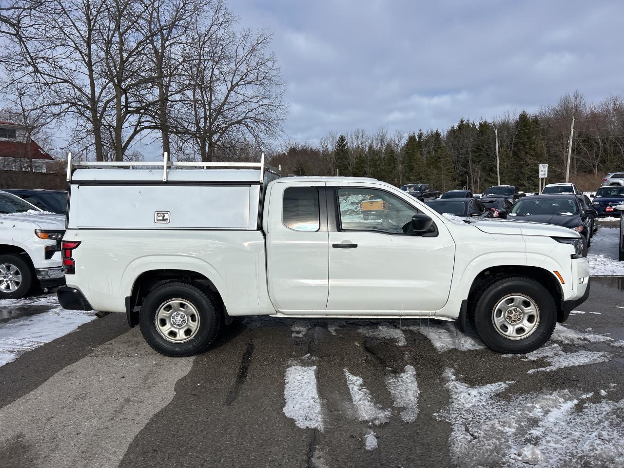 2022 Nissan Frontier SV, CLEAN CARFAX, BACK UP CAMERA! Photo