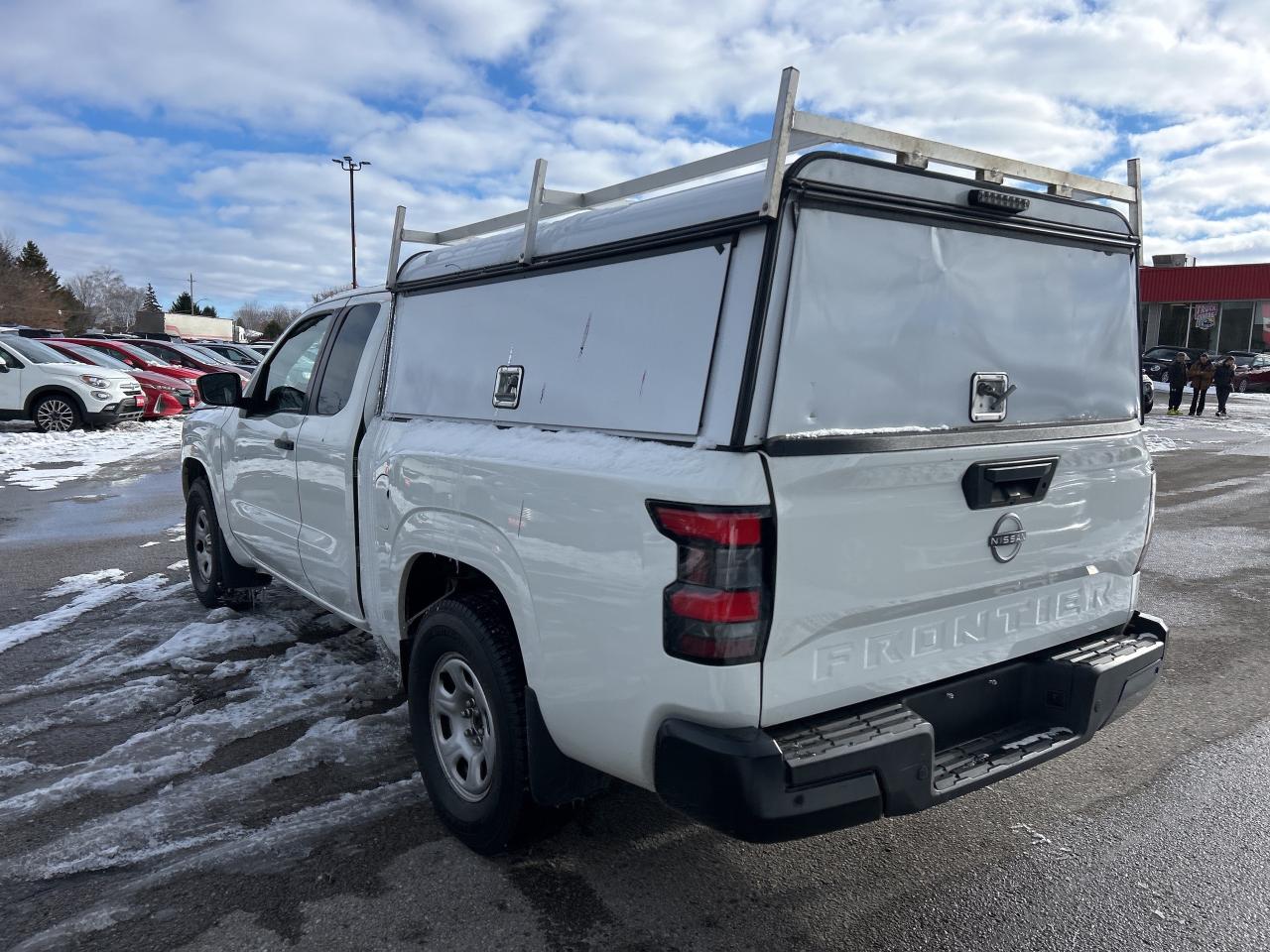 2022 Nissan Frontier SV, CLEAN CARFAX, BACK UP CAMERA! Photo