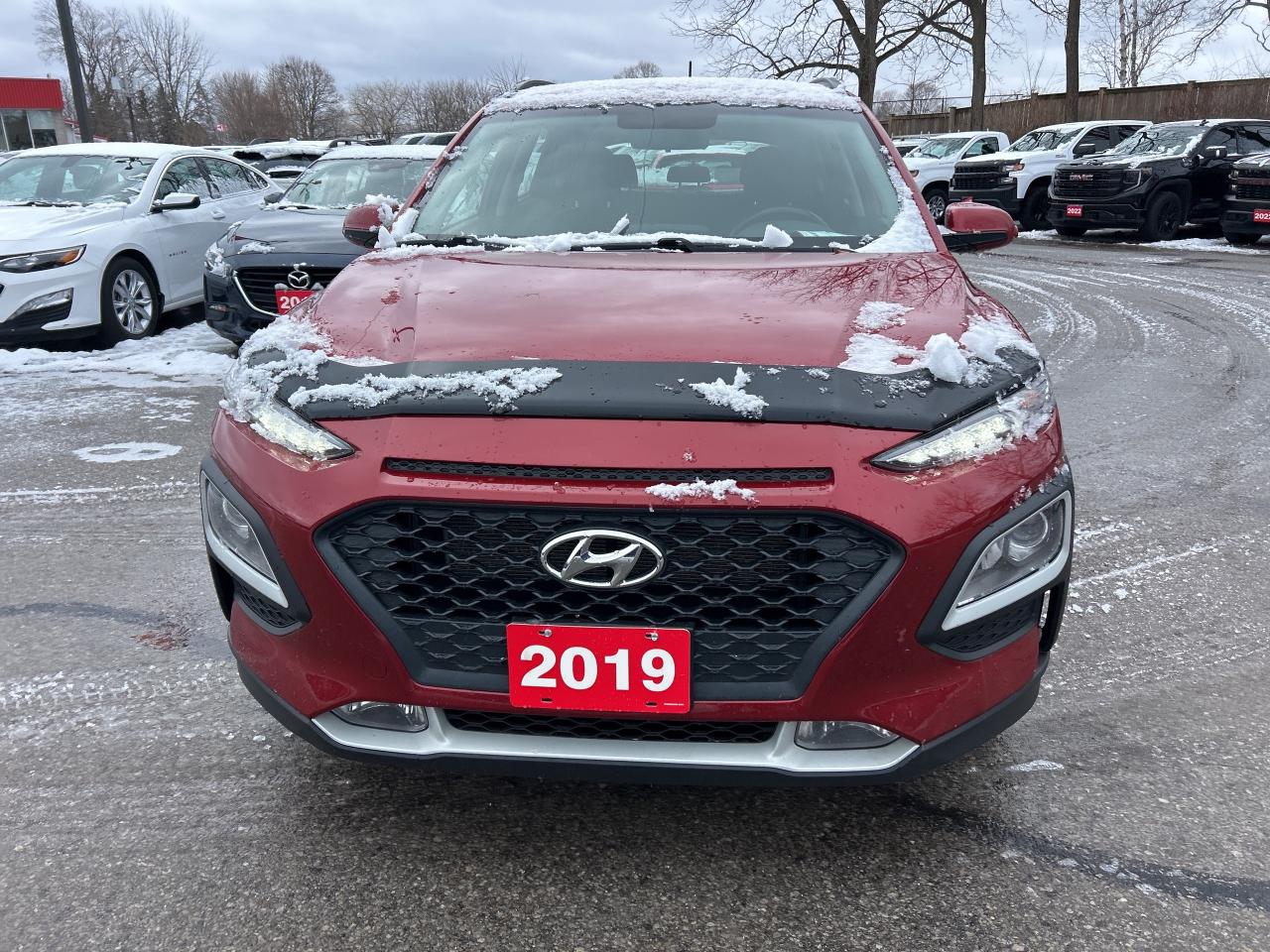 2019 Hyundai KONA SEL, AWD, CLEAN CARFAX, HEATED SEATS AND WHEEL! Photo