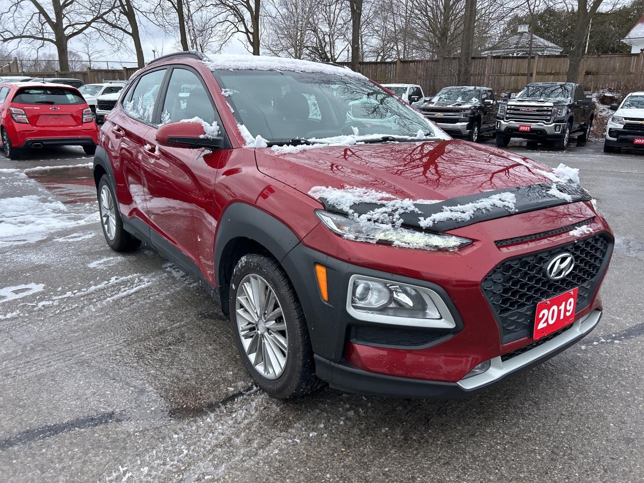 2019 Hyundai KONA SEL, AWD, CLEAN CARFAX, HEATED SEATS AND WHEEL! Photo3