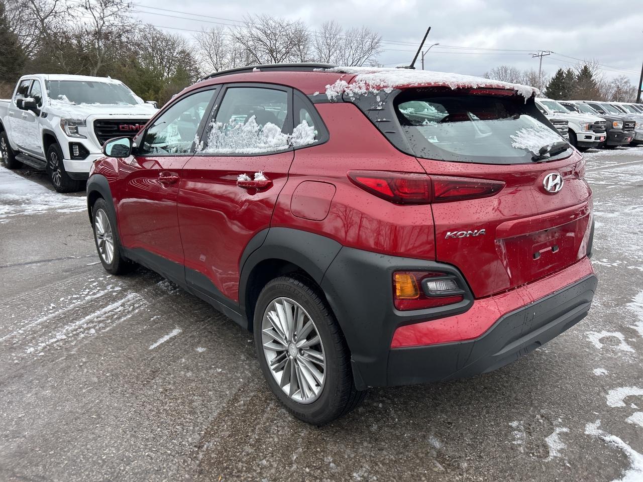 2019 Hyundai KONA SEL, AWD, CLEAN CARFAX, HEATED SEATS AND WHEEL! Photo