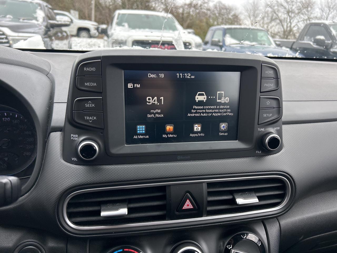 2019 Hyundai KONA SEL, AWD, CLEAN CARFAX, HEATED SEATS AND WHEEL! Photo