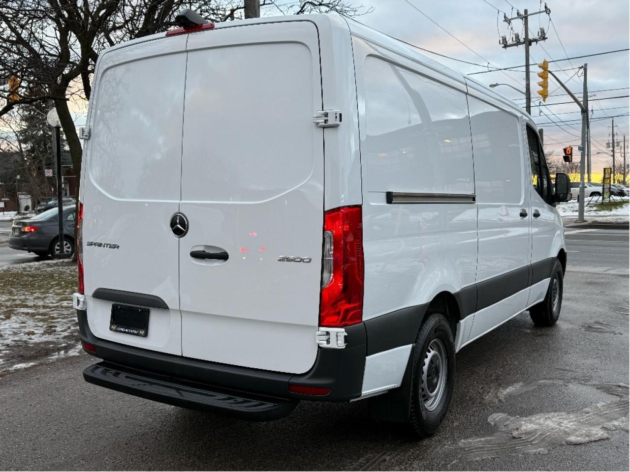 2024 Mercedes-Benz Sprinter Cargo Van 2500 144LowRoof 3Seater Diesel Warranty Certified Photo