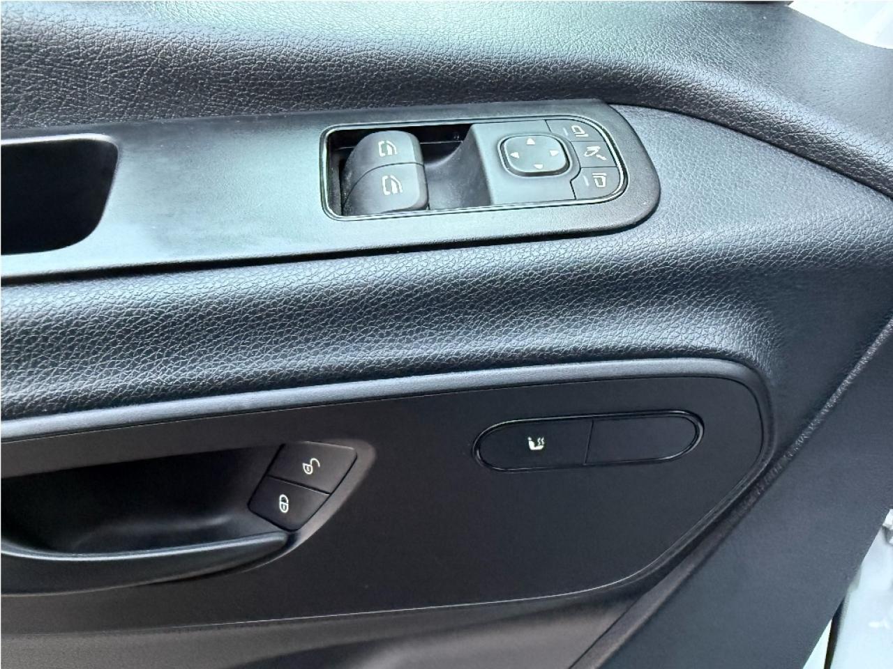 2024 Mercedes-Benz Sprinter Cargo Van 2500 144LowRoof 3Seater Diesel Warranty Certified Photo