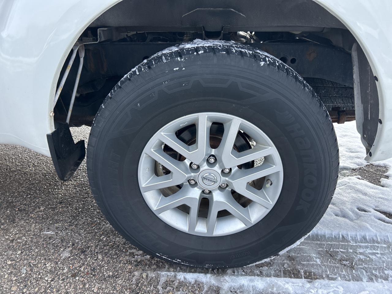 2019 Nissan Frontier SV, CLEAN CARFAX, REAR WHEEL DRIVE, BACK UP CAM! Photo