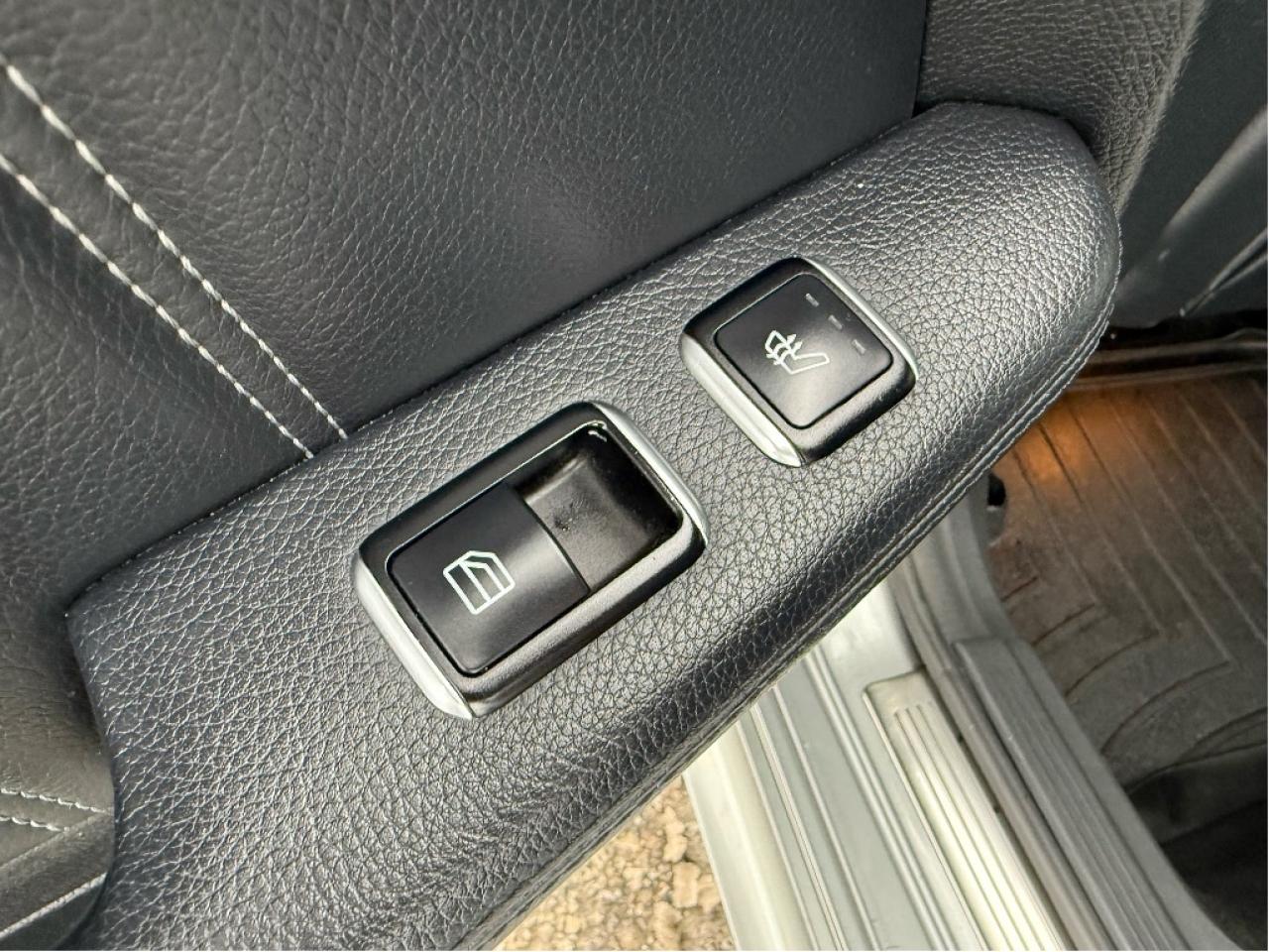 2014 Mercedes-Benz E-Class Wagon E350 4MATIC AWD 7 Seater Loaded Certified Photo