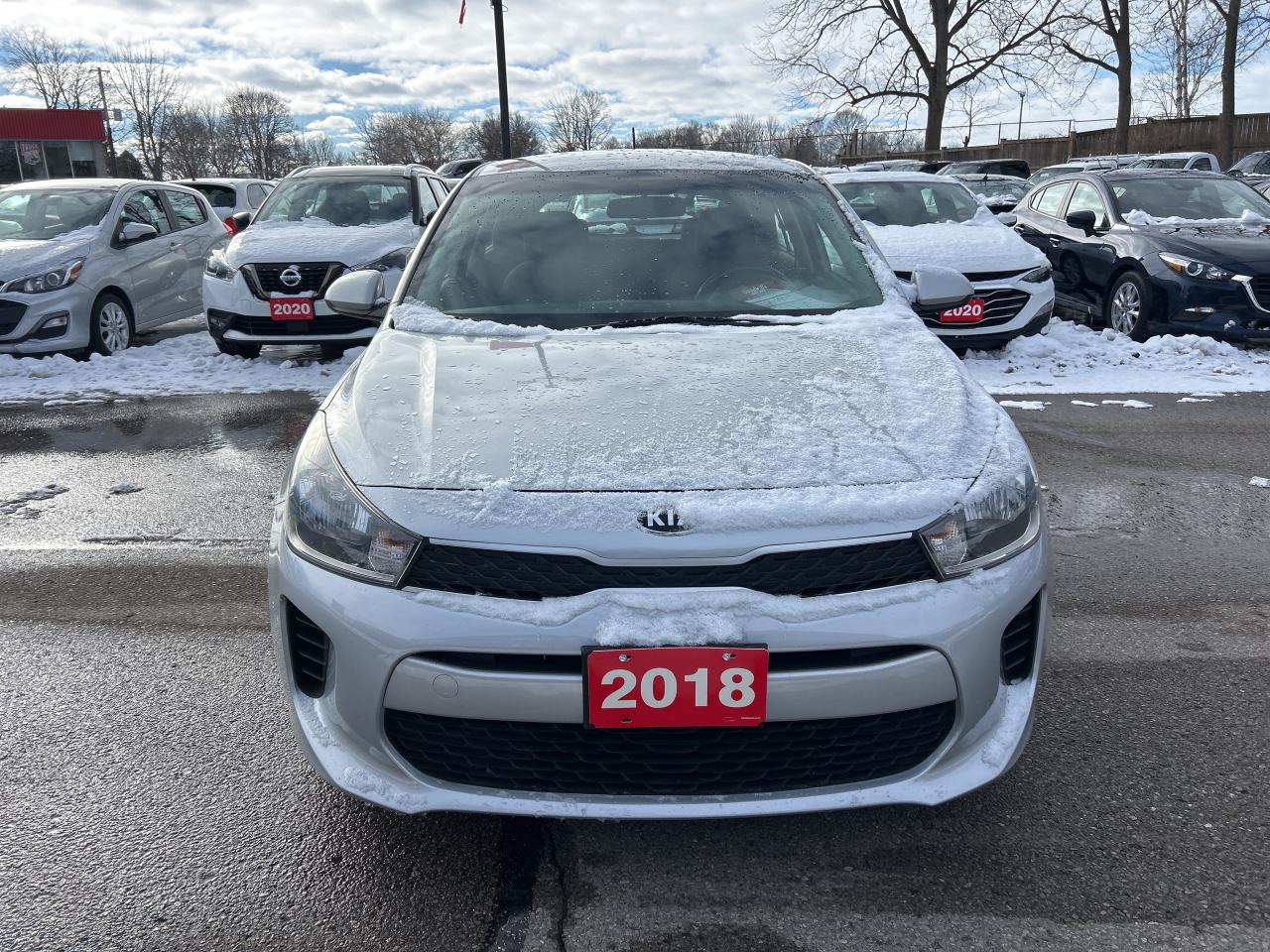 2018 Kia Rio 5-door LX, 6 SPEED MANUAL, CERTIFIED, HEATED SEATS! Photo2