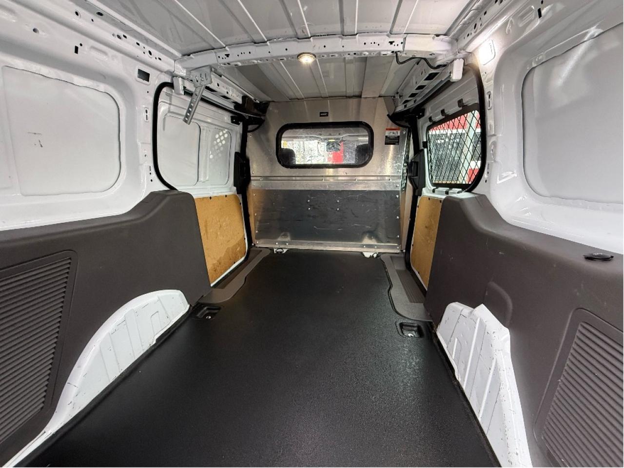 2020 Ford Transit Connect XLT Divider Shelves B.Cam Certified CleanCarfax Photo4