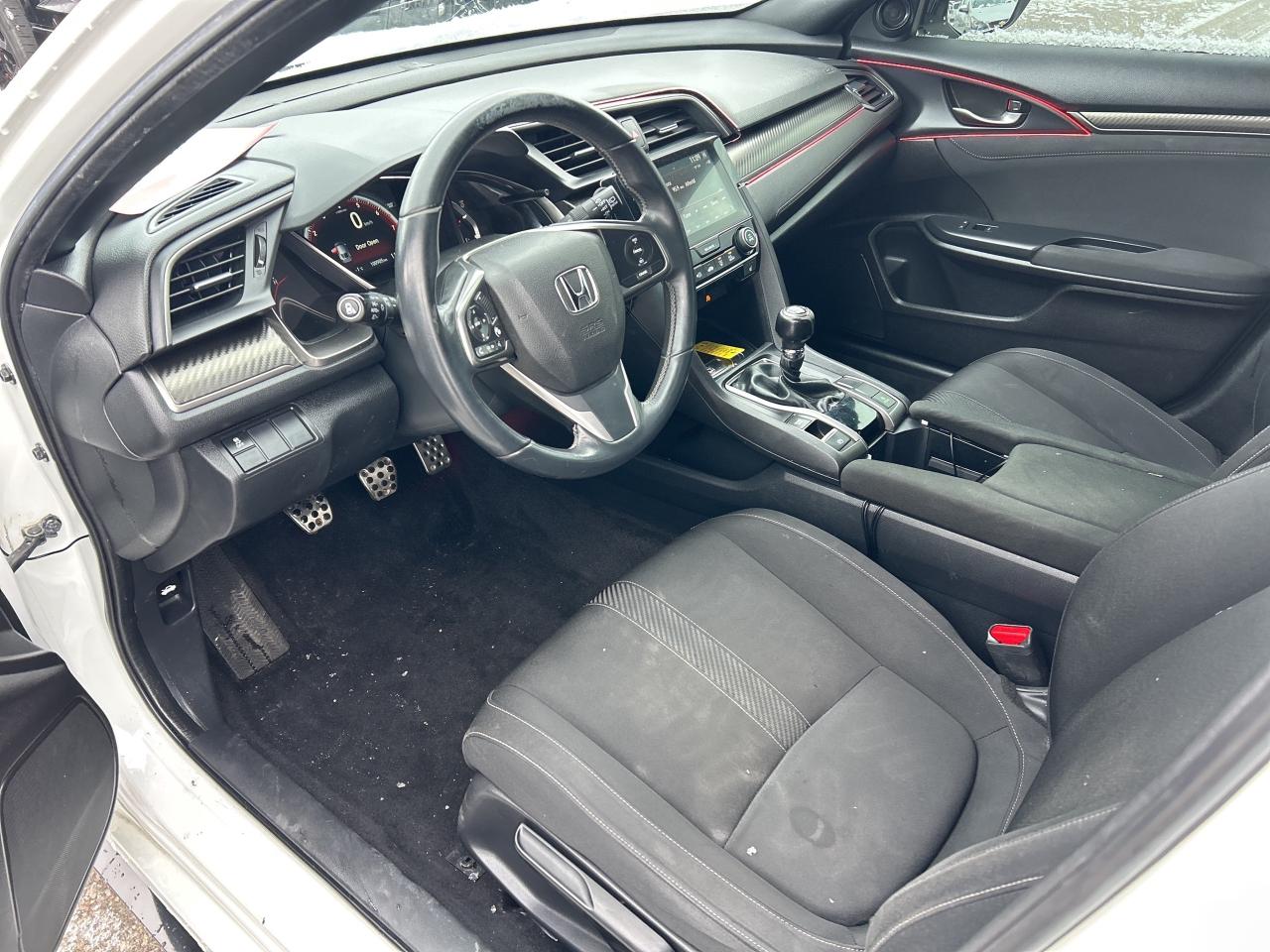 2018 Honda Civic Hatchback SPORT, MANUAL TRANSMISSION, SUNROOF, BACK UP CAM! Photo