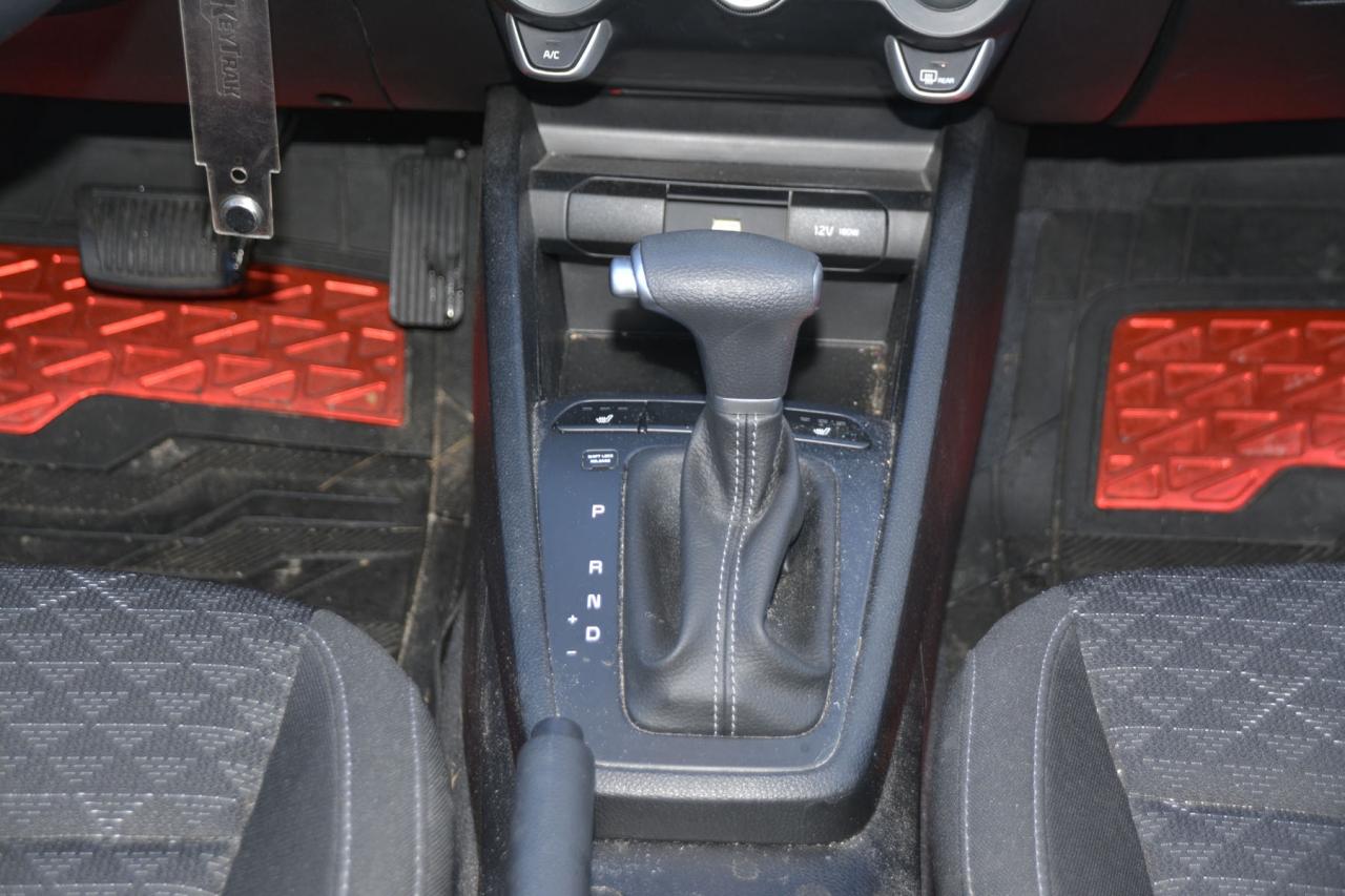 2023 Kia Rio 5-door RIO S Photo