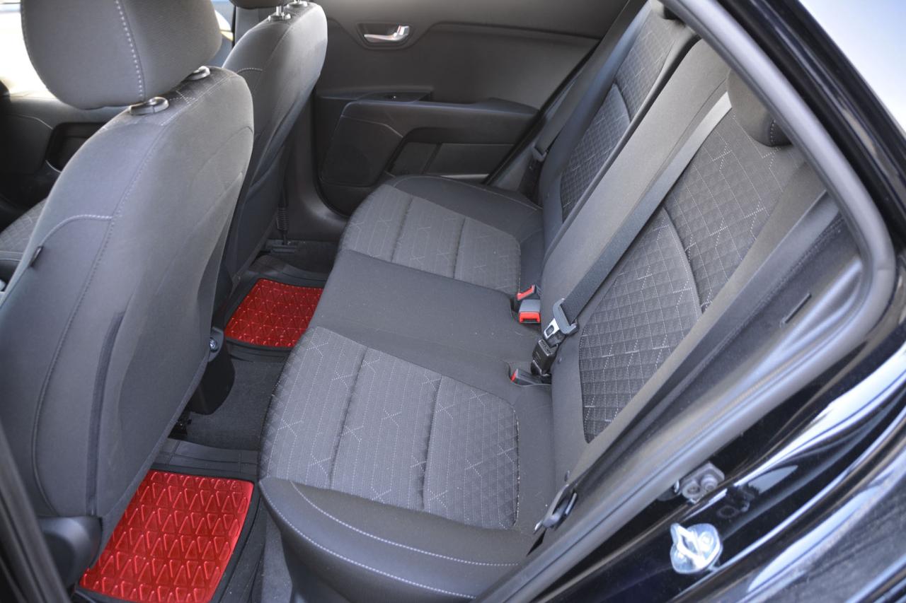 2023 Kia Rio 5-door RIO S Photo