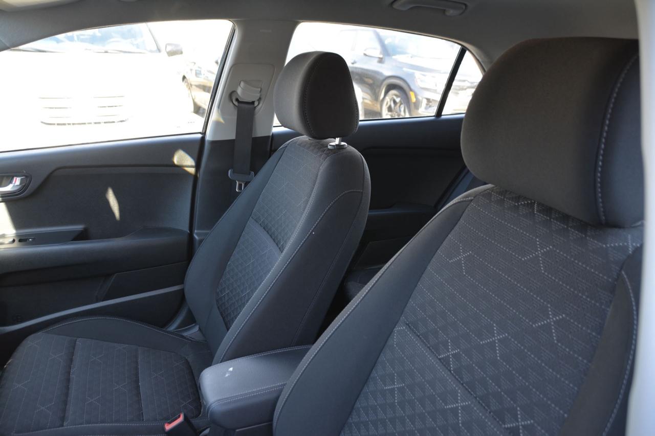 2023 Kia Rio 5-door RIO S Photo