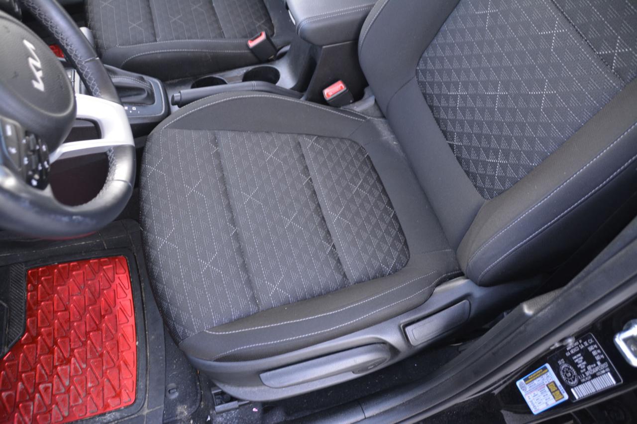 2023 Kia Rio 5-door RIO S Photo