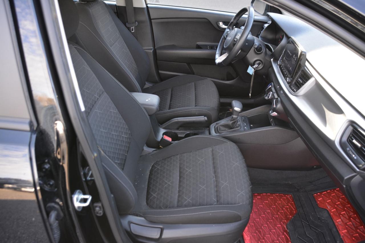 2023 Kia Rio 5-door RIO S Photo