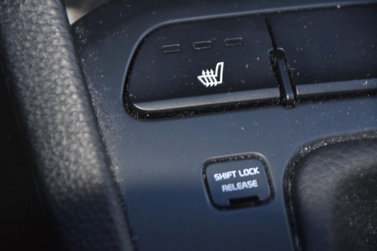 2023 Kia Rio 5-door RIO S Photo