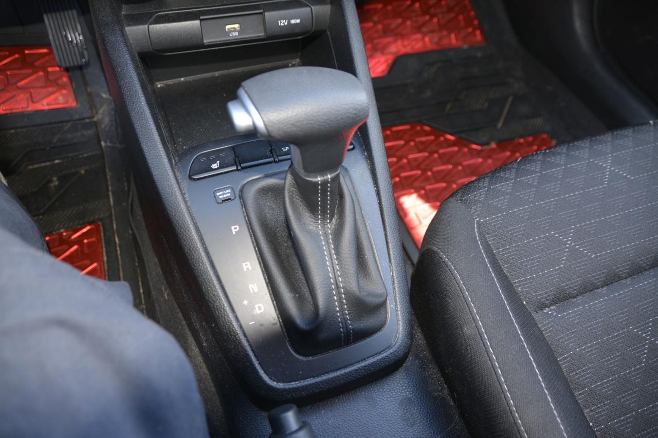 2023 Kia Rio 5-door RIO S Photo