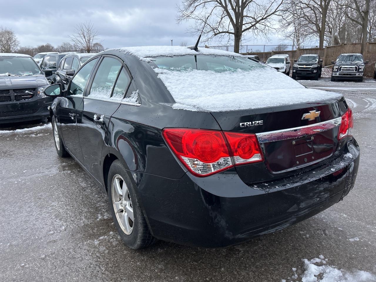 2014 Chevrolet Cruze 2LT, CLEAN CARFAX, HEATED LEATHER, REMOTE START! Photo