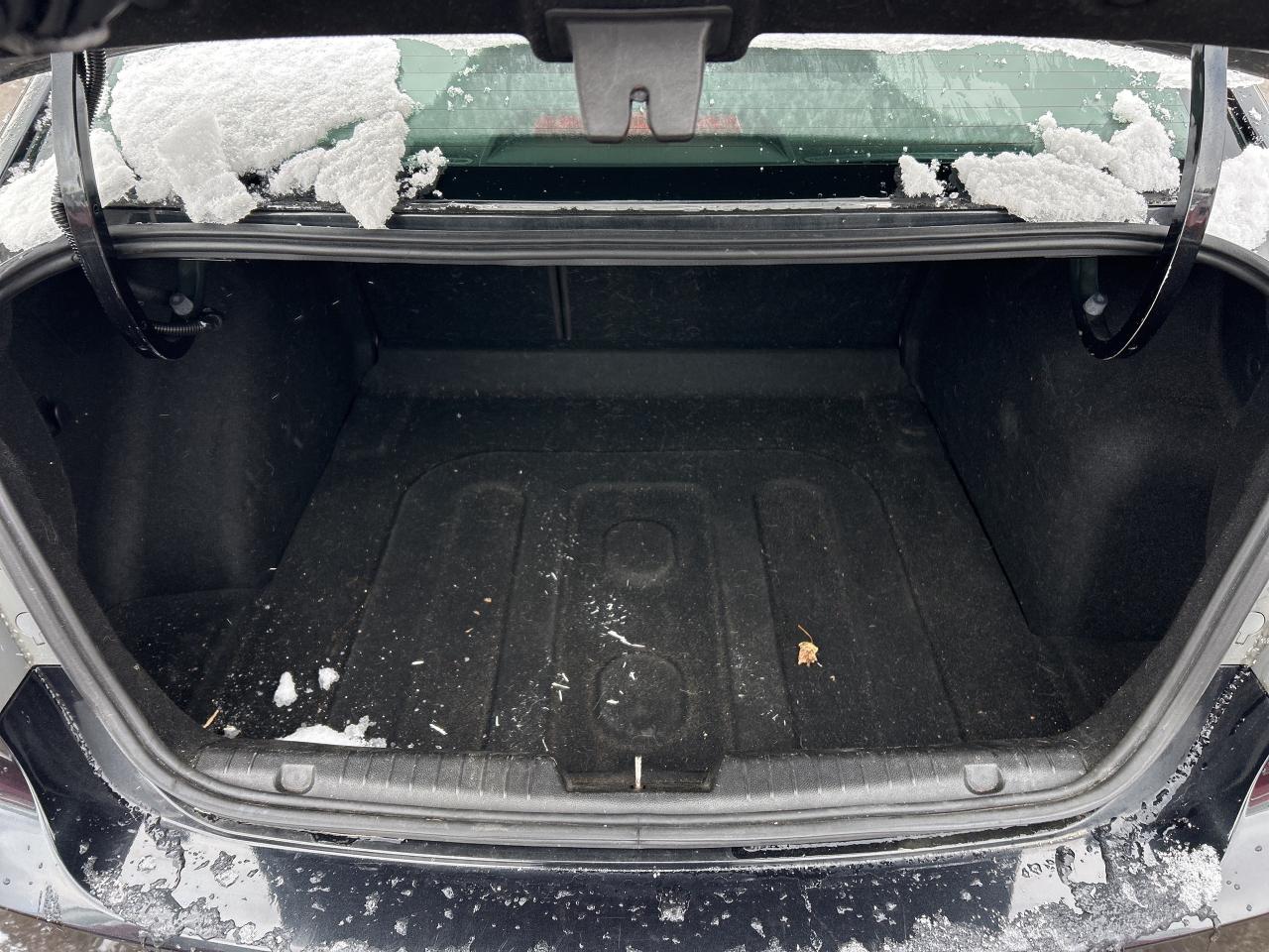 2014 Chevrolet Cruze 2LT, CLEAN CARFAX, HEATED LEATHER, REMOTE START! Photo