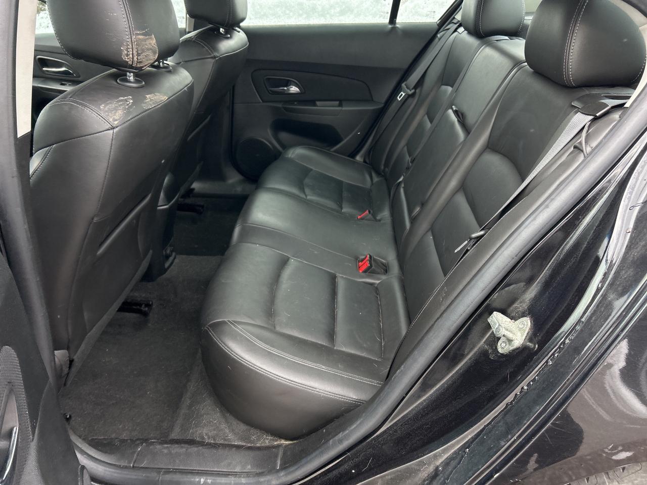 2014 Chevrolet Cruze 2LT, CLEAN CARFAX, HEATED LEATHER, REMOTE START! Photo