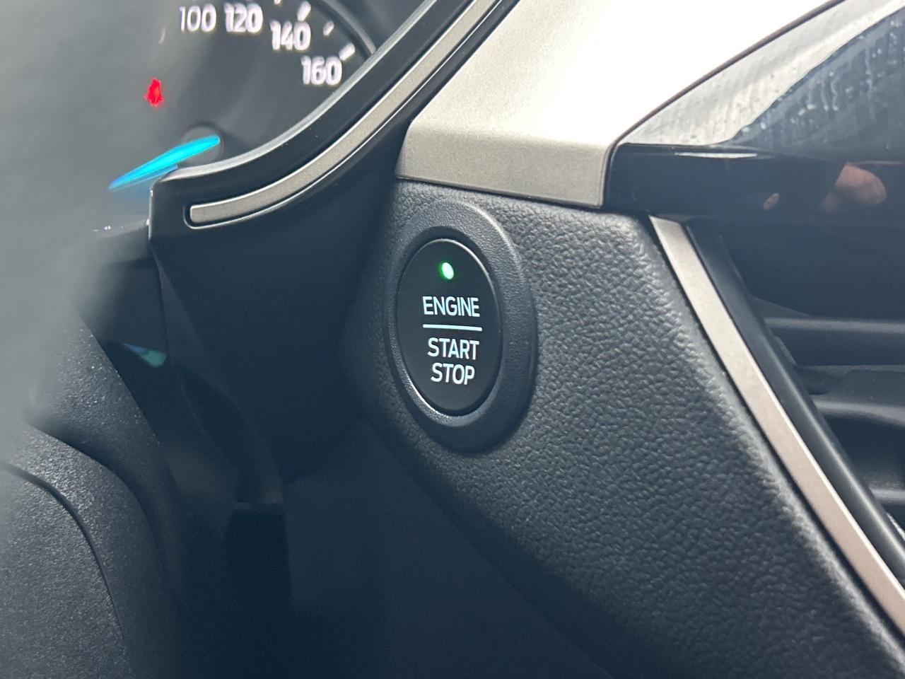 2021 Ford Escape SE PLUG IN HYBRID, CLEAN CARFAX, FACTORY WARRANTY! Photo