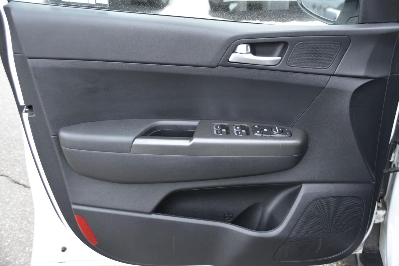 2021 Kia Sportage SPORTAGE LX Photo