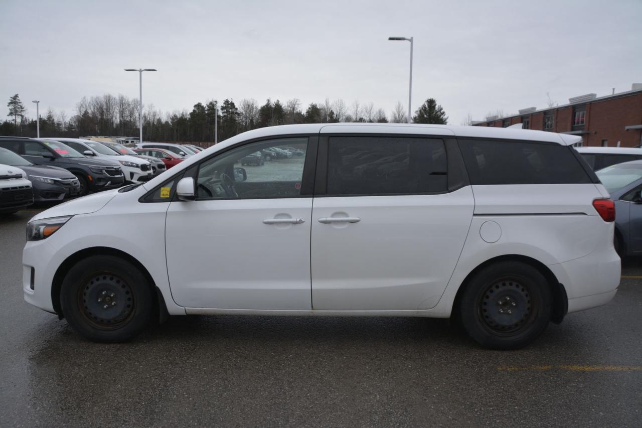 2016 Kia Sedona SEDONA L Photo