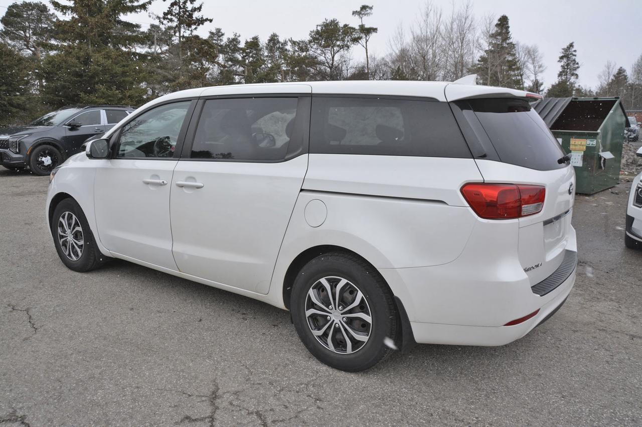 2016 Kia Sedona CERTIFIED Photo