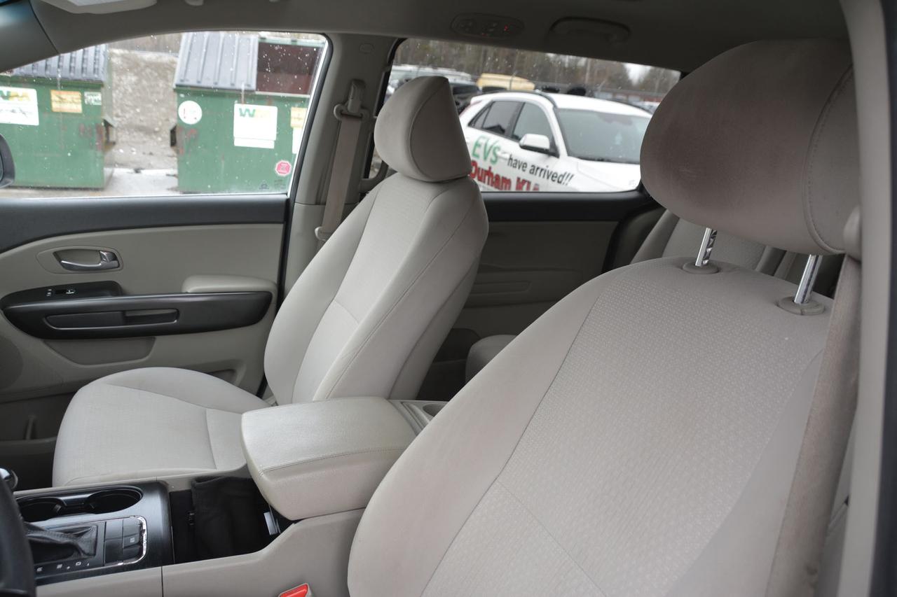 2016 Kia Sedona CERTIFIED Photo