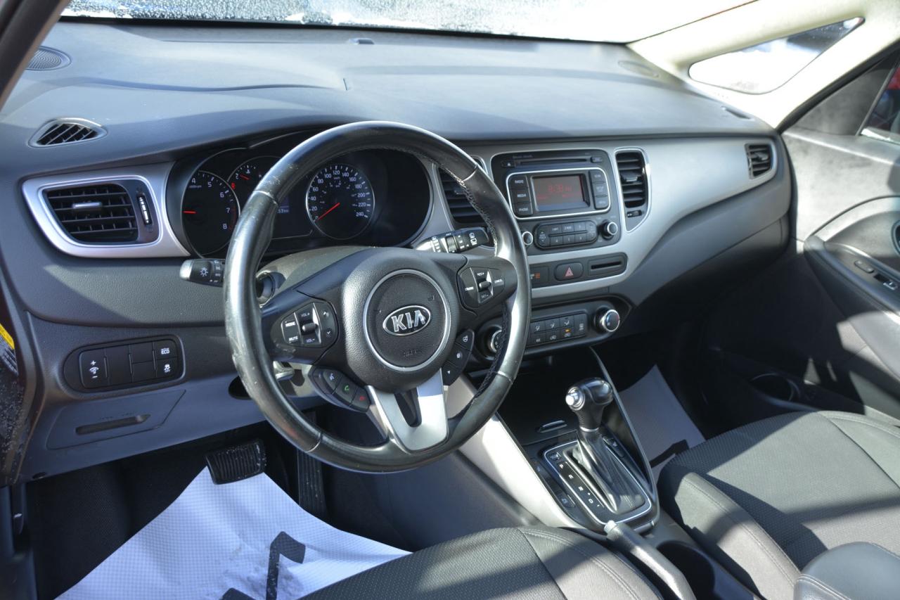 2016 Kia Rondo RONDO Photo