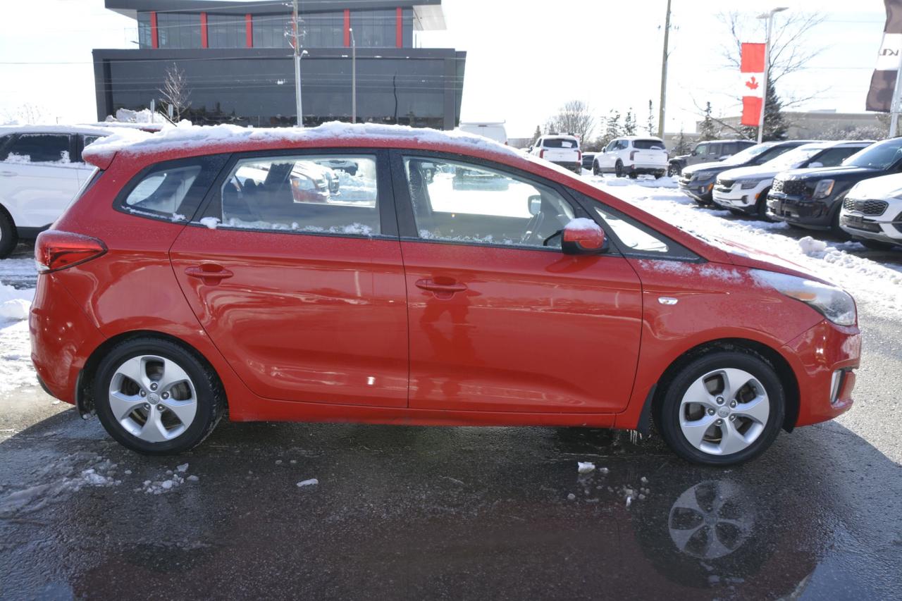 2016 Kia Rondo RONDO Photo