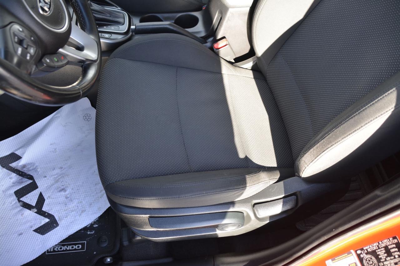 2016 Kia Rondo RONDO Photo